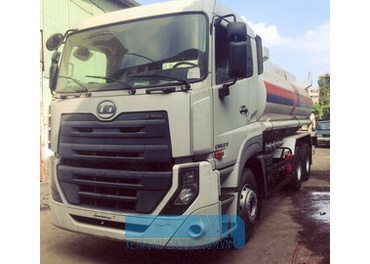 Xe chở xăng dầu UD TRUCKS CWE11NL370SS9 thể tích 17 khối