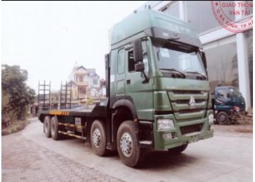 Xe chở xe máy CNHTC HZ/WD615.96E 13,7 tấn