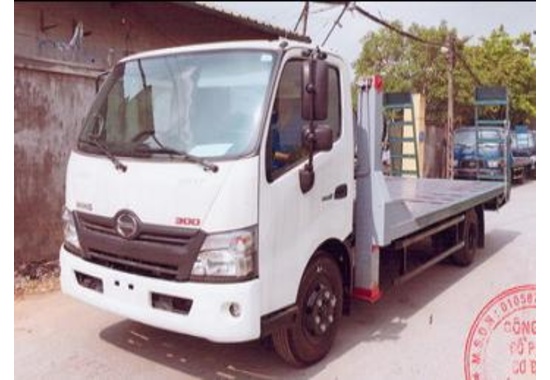 Xe chở xe máy HINO XZU730L-HKFTP3 4,1 tấn