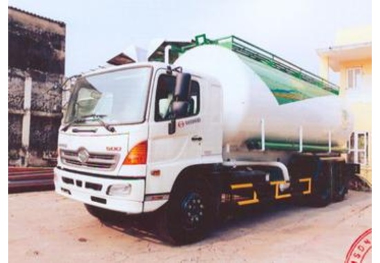 Xe chở thức ăn chăn nuôi HINO FL8JTSA 6x2 12,9 tấn