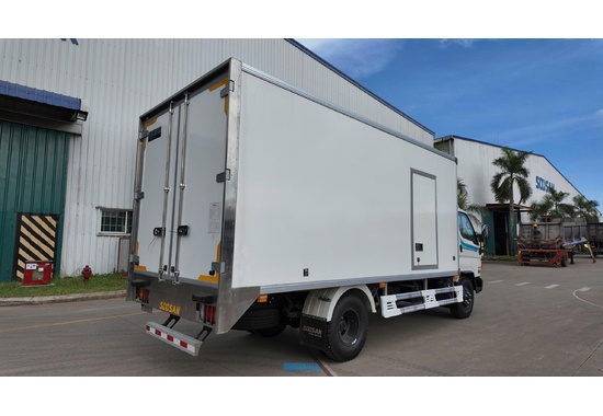Hyundai W11S Thùng Đông Lạnh