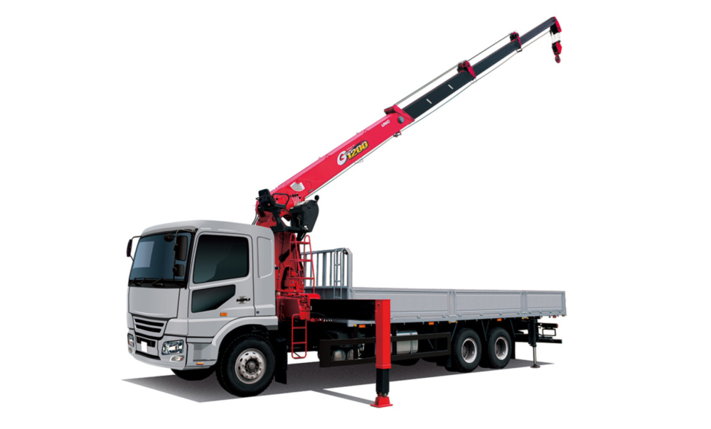 Cẩu tự hành UNIC URG1204-CNCT 