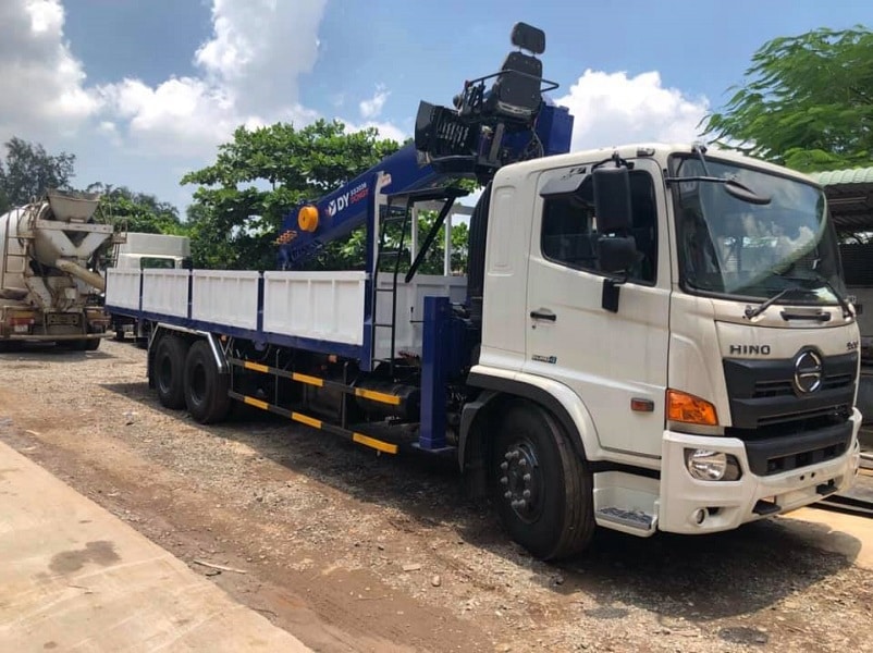 HINO FM8JW7A GẮN CẨU DONGYANG 8 TẤN