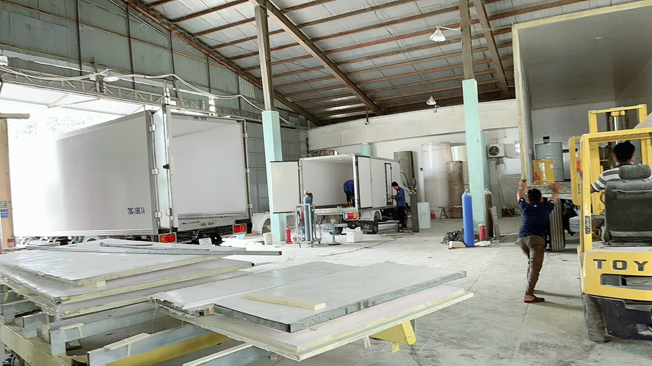 đóng thùng đông lạnh